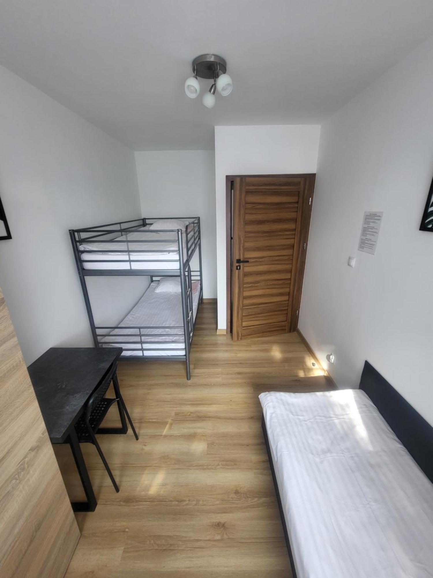 Rooms4Rest Popularna - Private Rooms For Tourists - Atr Consulting Sp, Z O,O, Warschau Buitenkant foto