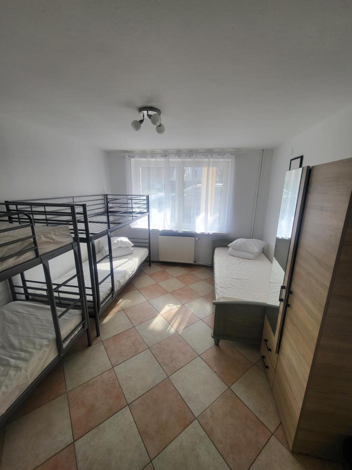 Rooms4Rest Popularna - Private Rooms For Tourists - Atr Consulting Sp, Z O,O, Warschau Buitenkant foto