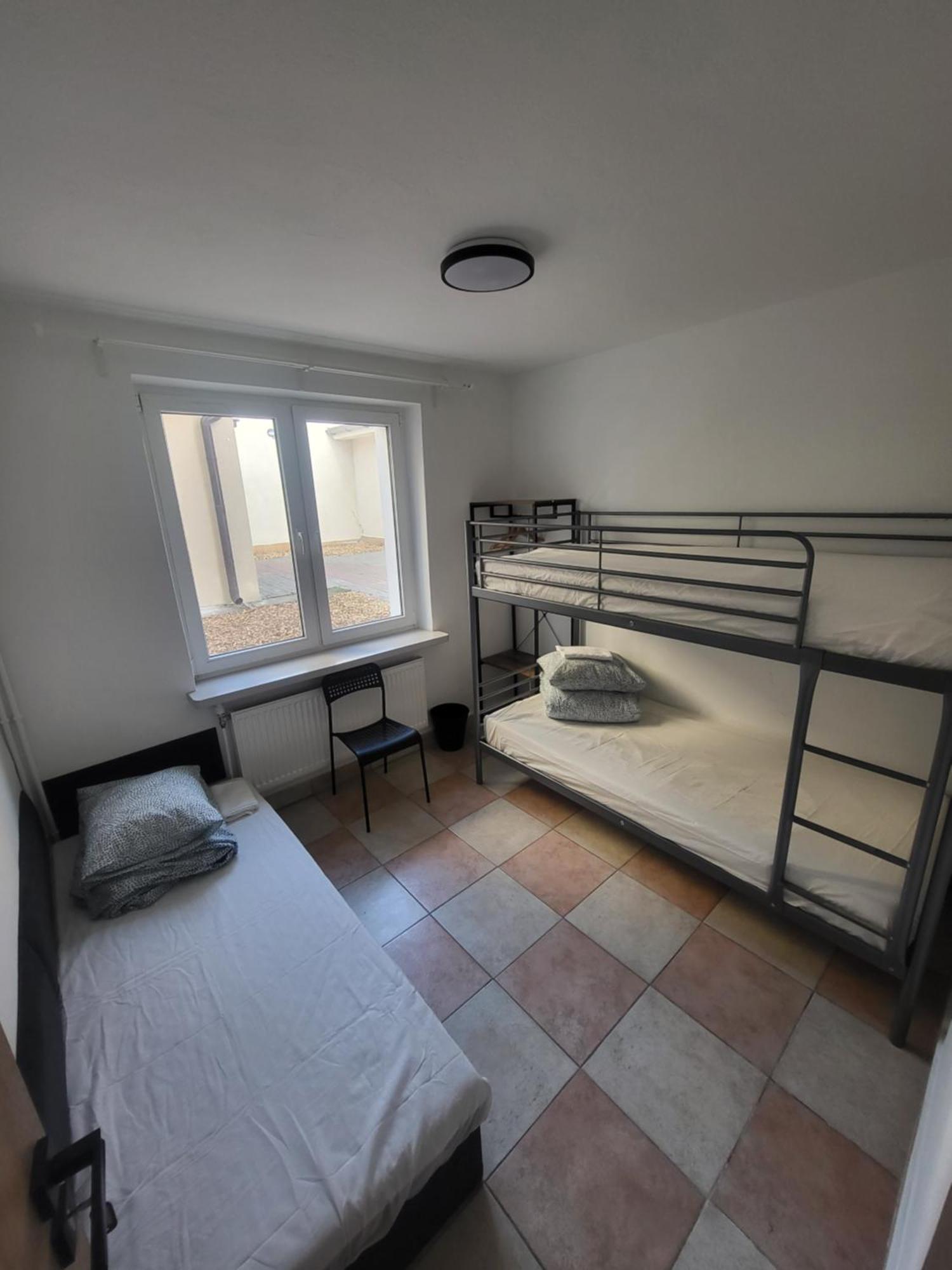 Rooms4Rest Popularna - Private Rooms For Tourists - Atr Consulting Sp, Z O,O, Warschau Buitenkant foto