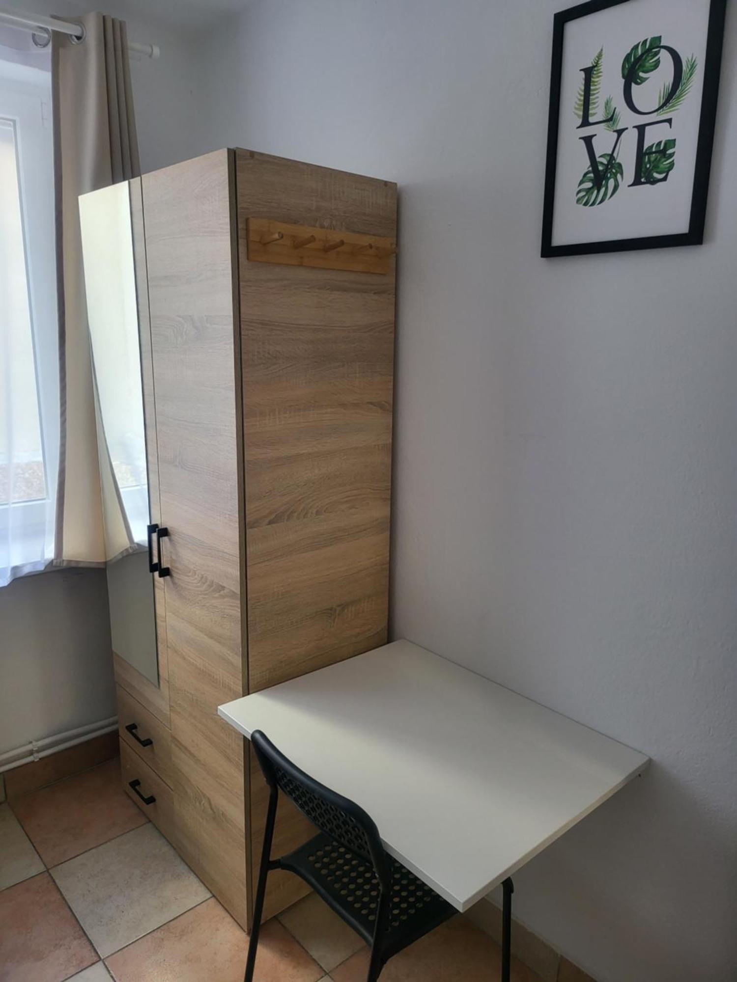 Rooms4Rest Popularna - Private Rooms For Tourists - Atr Consulting Sp, Z O,O, Warschau Buitenkant foto