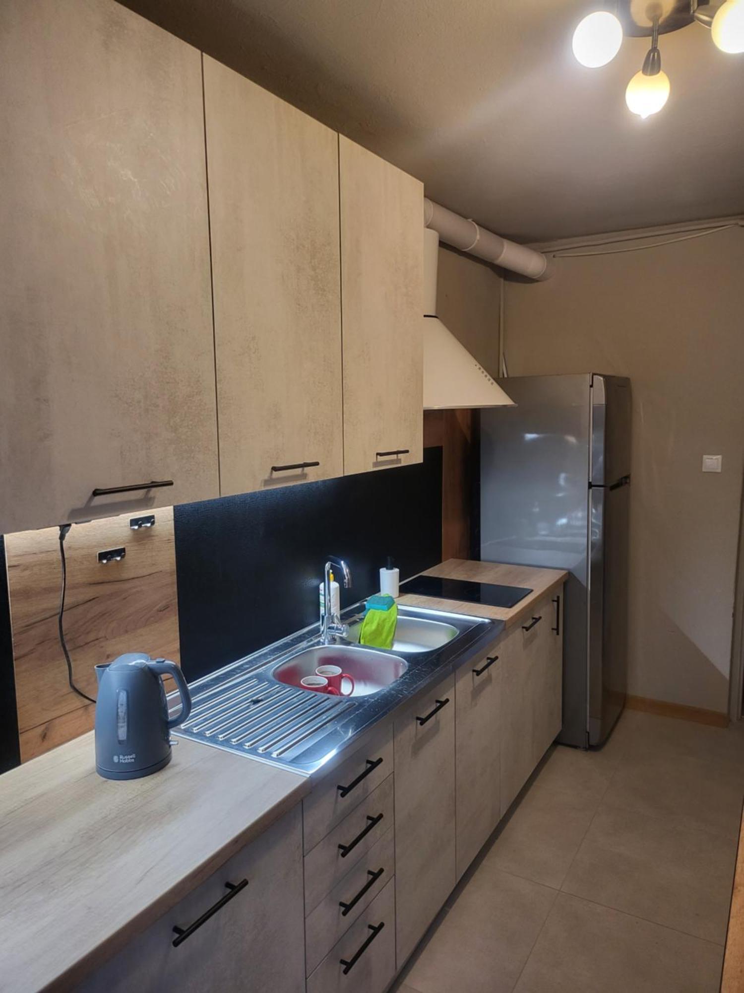 Rooms4Rest Popularna - Private Rooms For Tourists - Atr Consulting Sp, Z O,O, Warschau Buitenkant foto