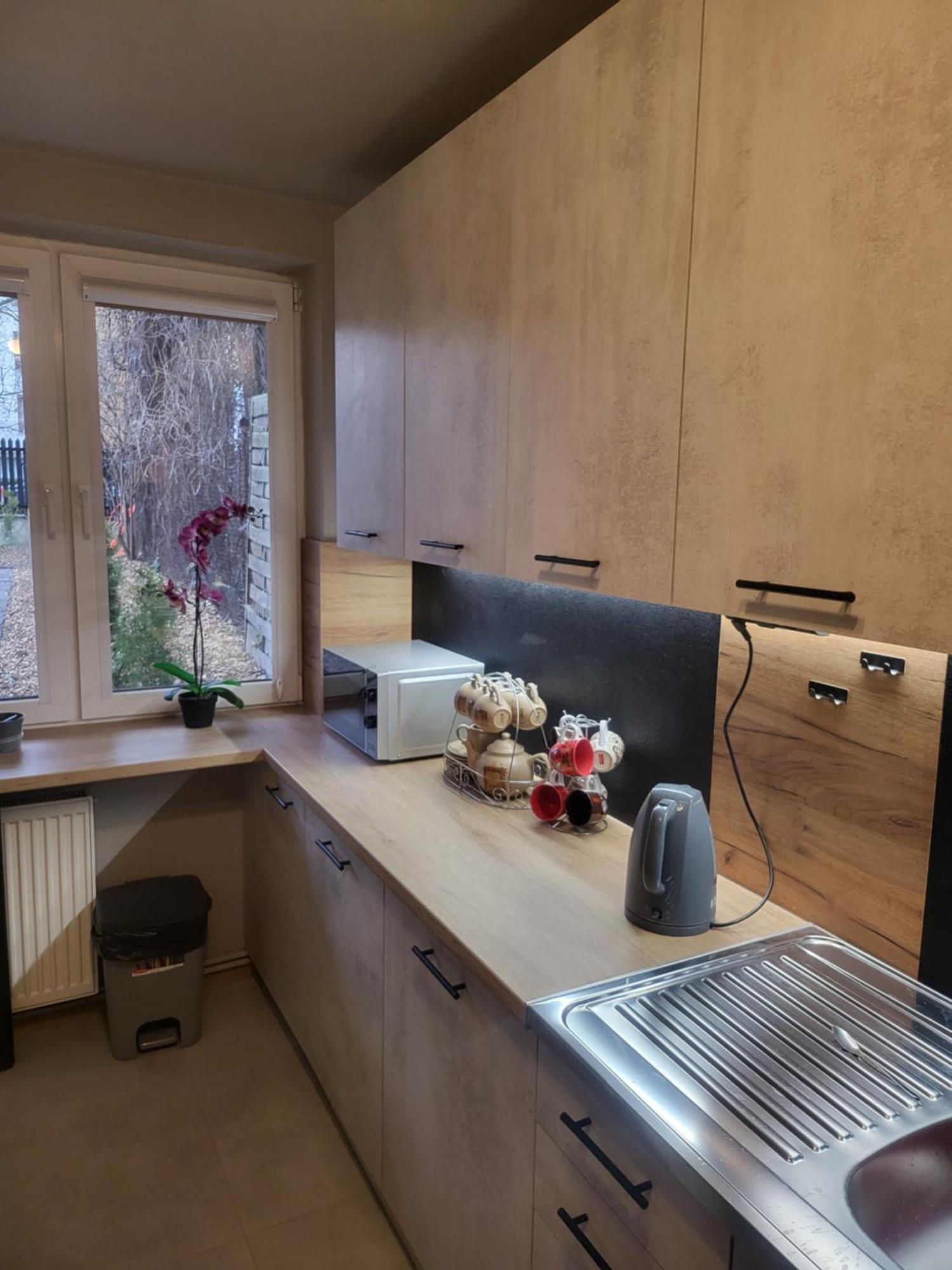 Rooms4Rest Popularna - Private Rooms For Tourists - Atr Consulting Sp, Z O,O, Warschau Buitenkant foto