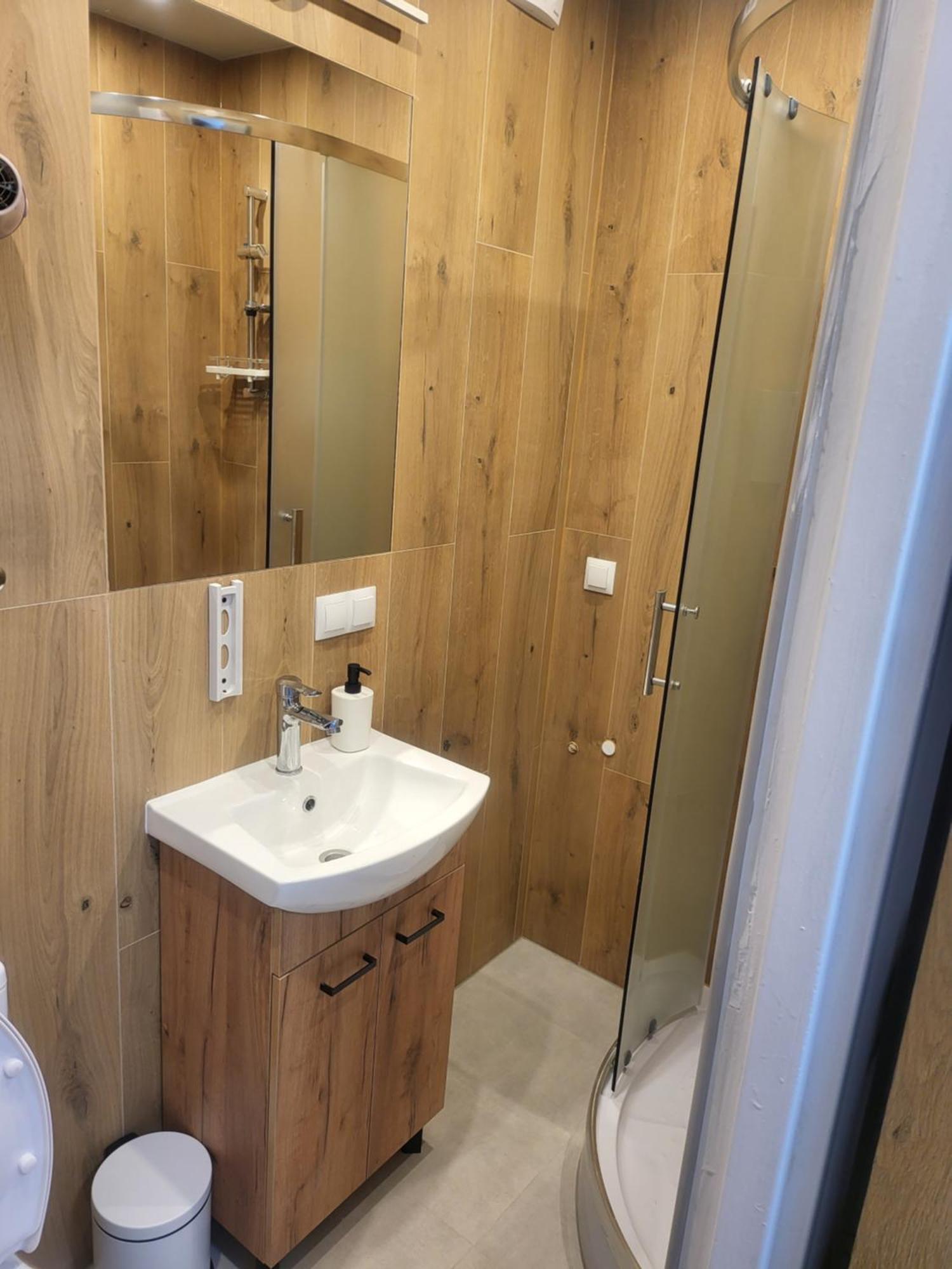 Rooms4Rest Popularna - Private Rooms For Tourists - Atr Consulting Sp, Z O,O, Warschau Buitenkant foto
