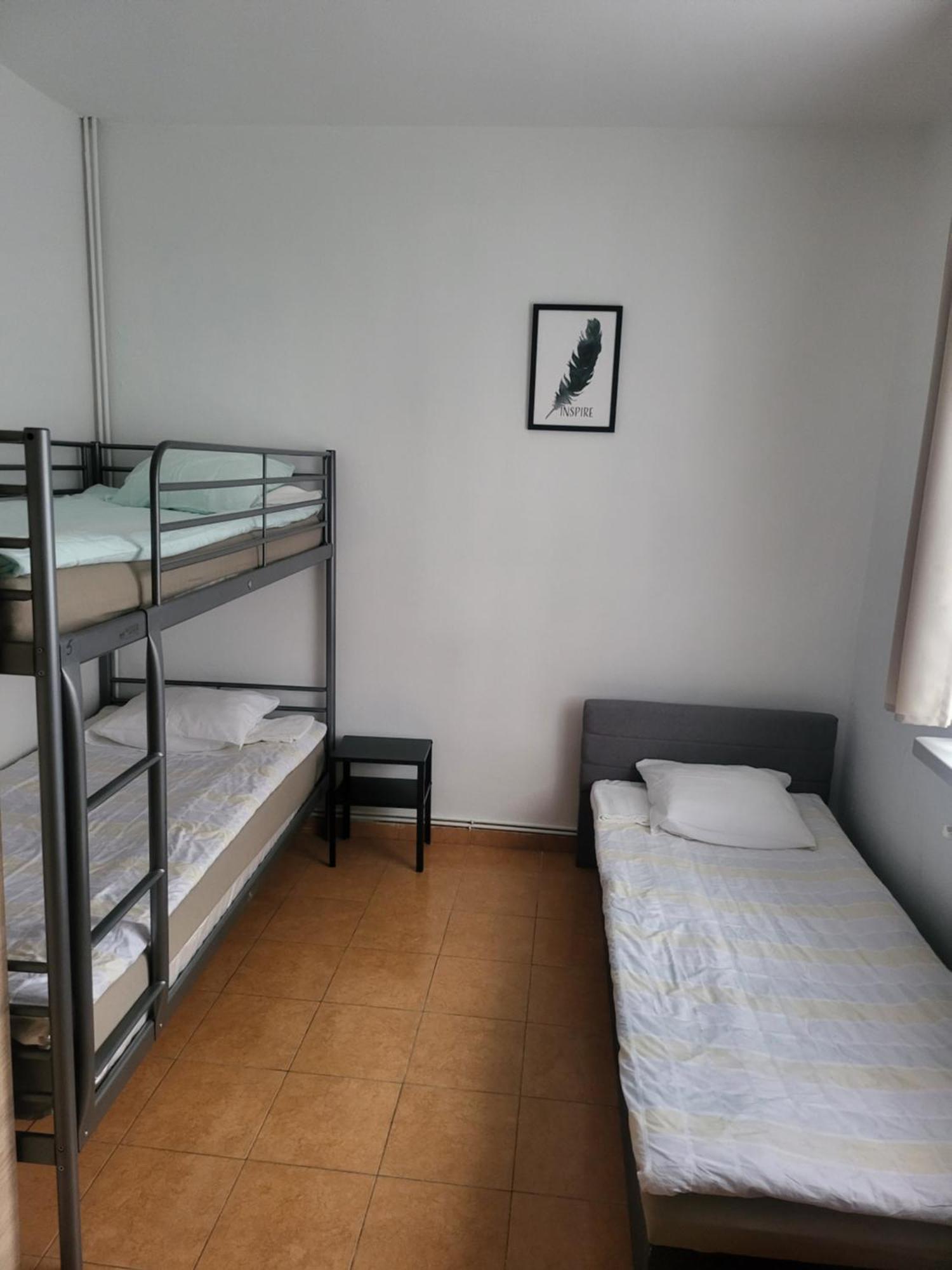 Rooms4Rest Popularna - Private Rooms For Tourists - Atr Consulting Sp, Z O,O, Warschau Buitenkant foto