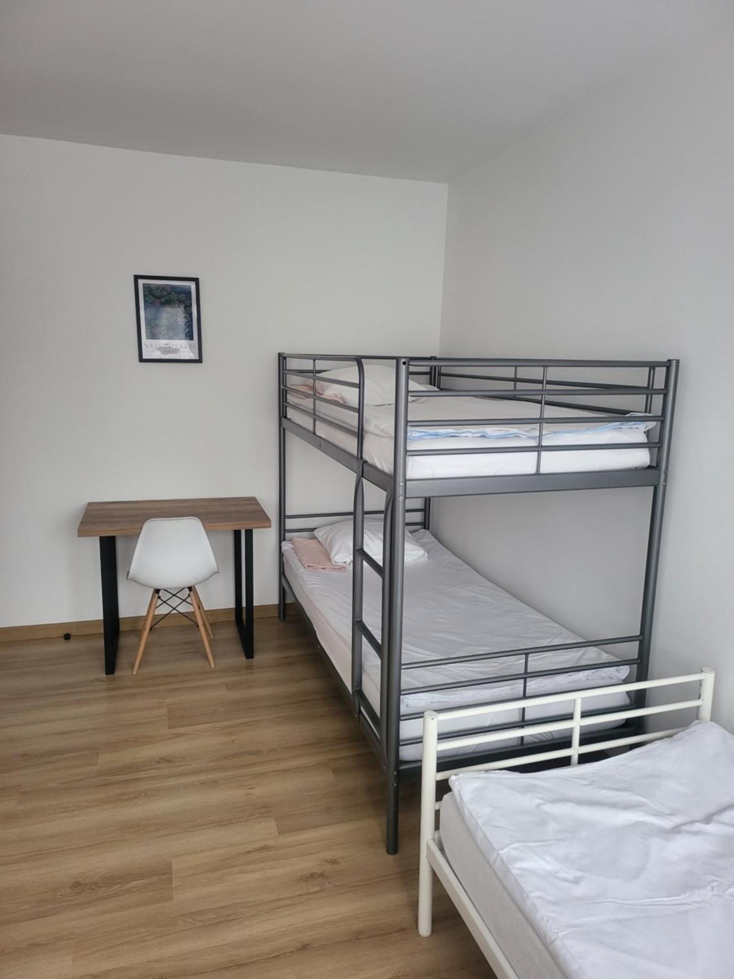 Rooms4Rest Popularna - Private Rooms For Tourists - Atr Consulting Sp, Z O,O, Warschau Buitenkant foto
