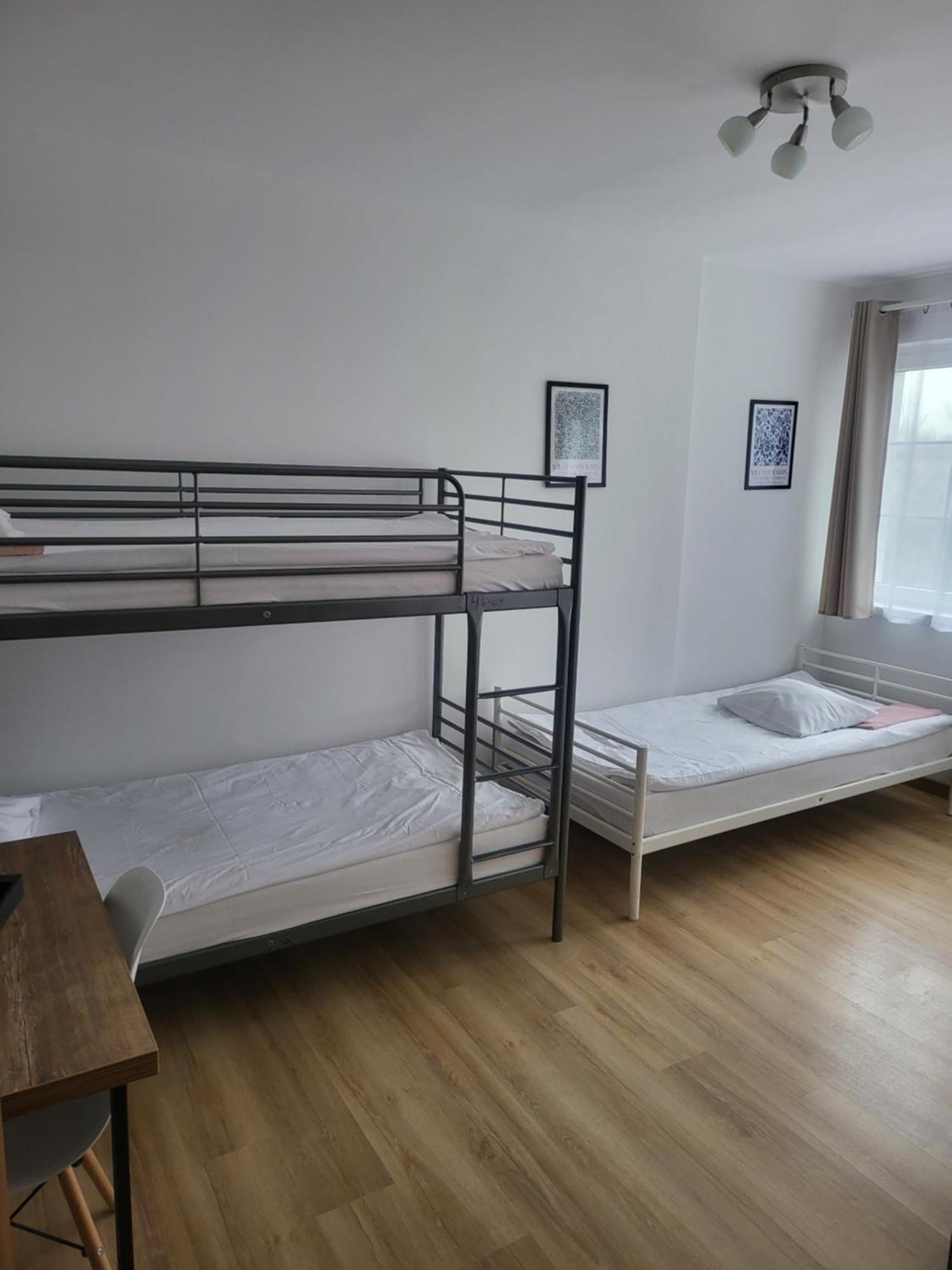 Rooms4Rest Popularna - Private Rooms For Tourists - Atr Consulting Sp, Z O,O, Warschau Buitenkant foto